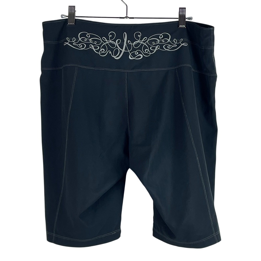 Aventura Hiking Shorts Women Size 10 Black Embroidered Stretch Outdoor Gorpcore